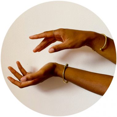devi-dagard-leilso-practicienne-technique-toucher-massages-bien-etre-lyon-bron devi-dagard-leilso-practicienne-technique-toucher-massages-bien-etre-lyon-bron.