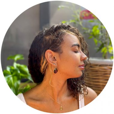 devi-dagard-leilso-practicienne-technique-toucher-massages-bien-etre-lyon devi-dagard-leilso-practicienne-technique-toucher-massages-bien-etre-lyon